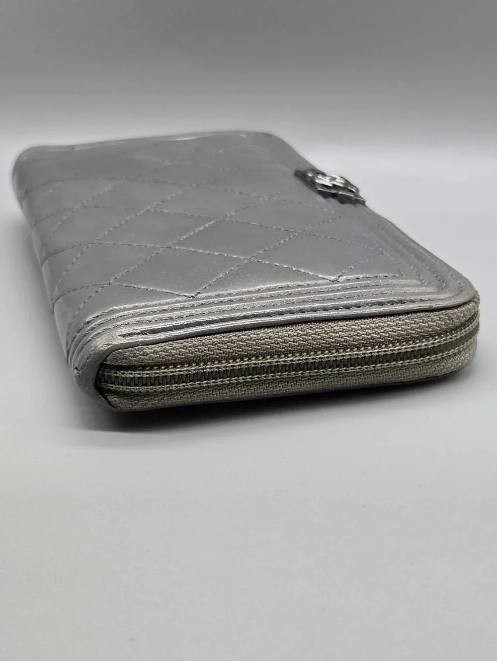 CHANEL 100% authentic